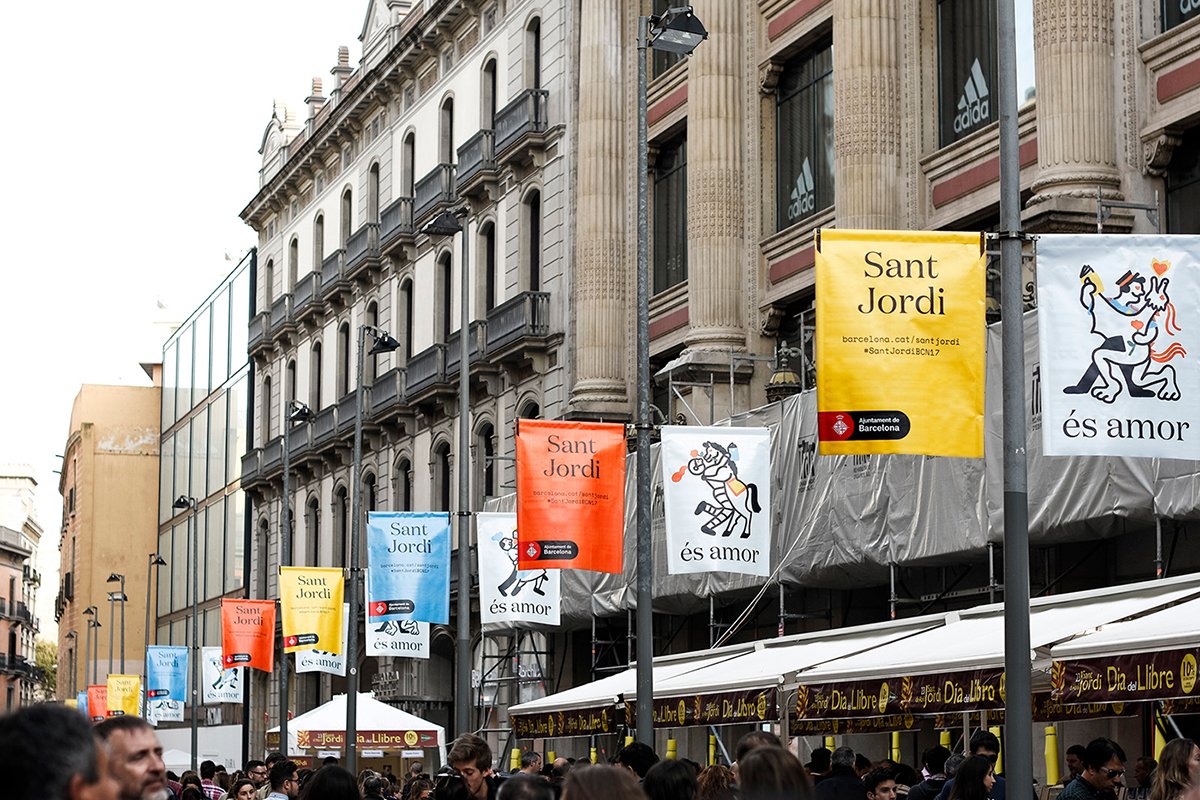 深圳VI設(shè)計  深圳VI策劃  Sant Jordi漫展視覺形象設(shè)計  實景拍攝