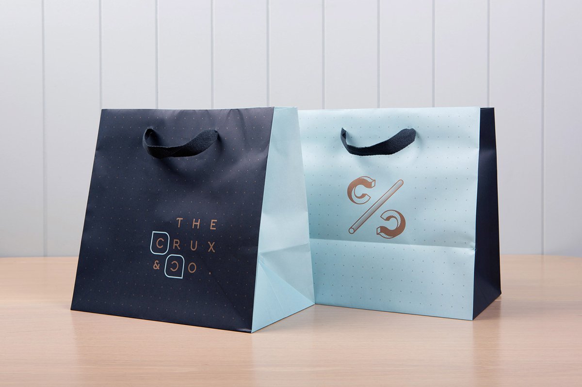 Crux & Co餐飲店品牌vi設計和logo設計——字母組合的標志設計，vi設計，餐飲vi設計，餐飲品牌vi設計，logo設計，品牌標識vi設計，品牌vi設計，品牌策劃，深圳vi設計，左右格局